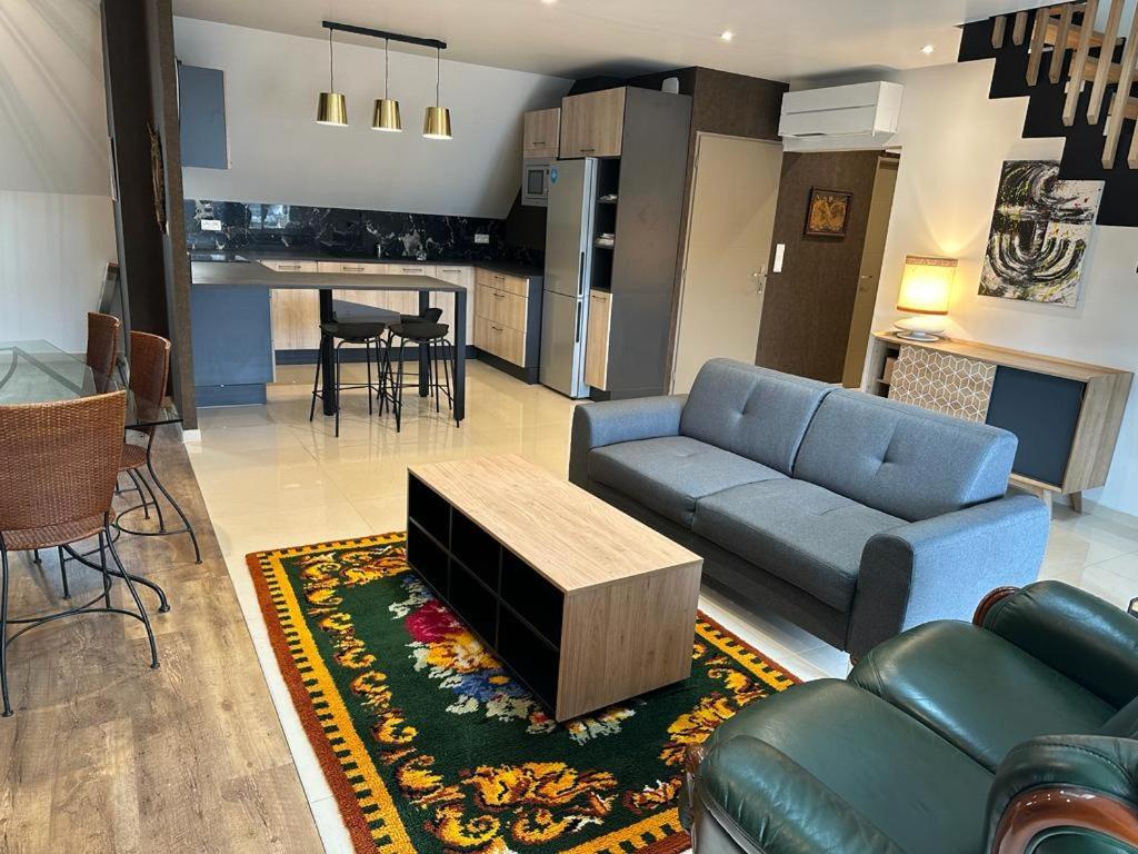 Spacious Flat Close To The Railway Station Troyes Rom bilde