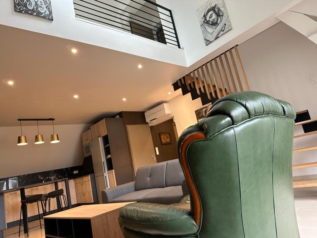 Spacious Flat Close To The Railway Station Troyes Rom bilde