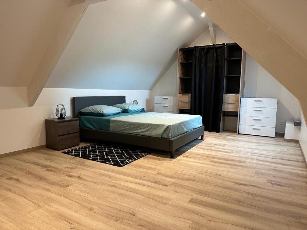Spacious Flat Close To The Railway Station Troyes Rom bilde