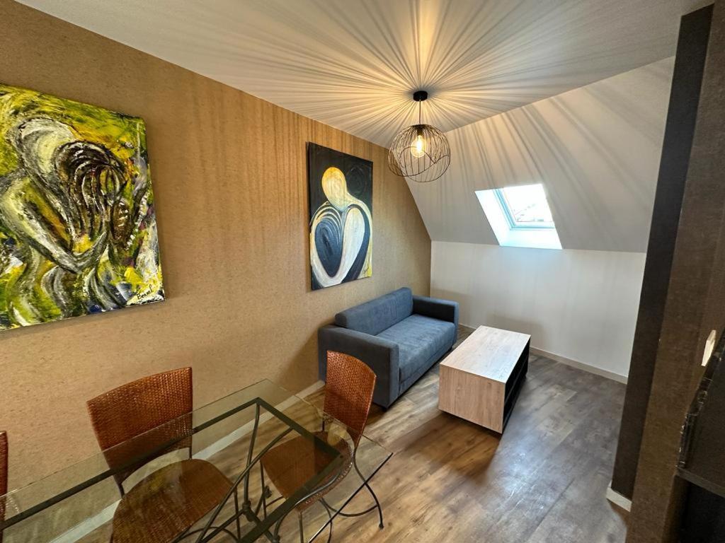 Spacious Flat Close To The Railway Station Troyes Rom bilde